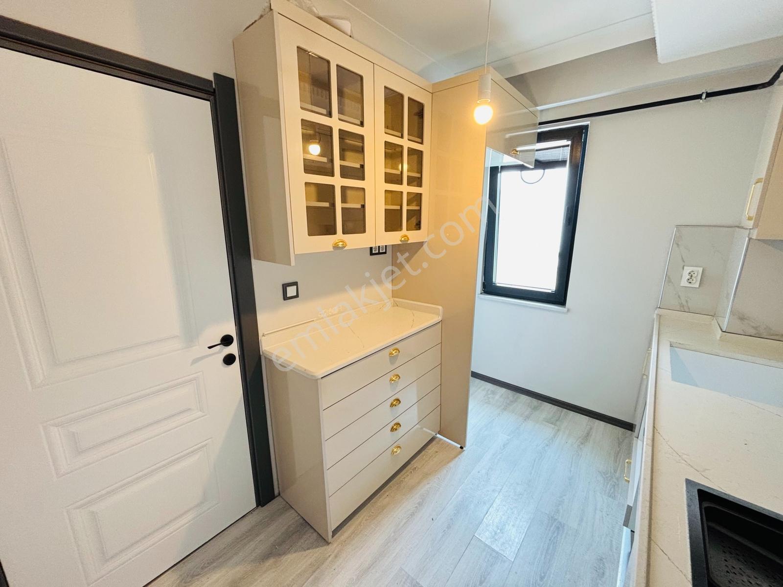 Sevinç'ten Yeni Mah.de Kullanışlı Ayrı Mutfak 2+0 Kiralık Daire - Görsel 18