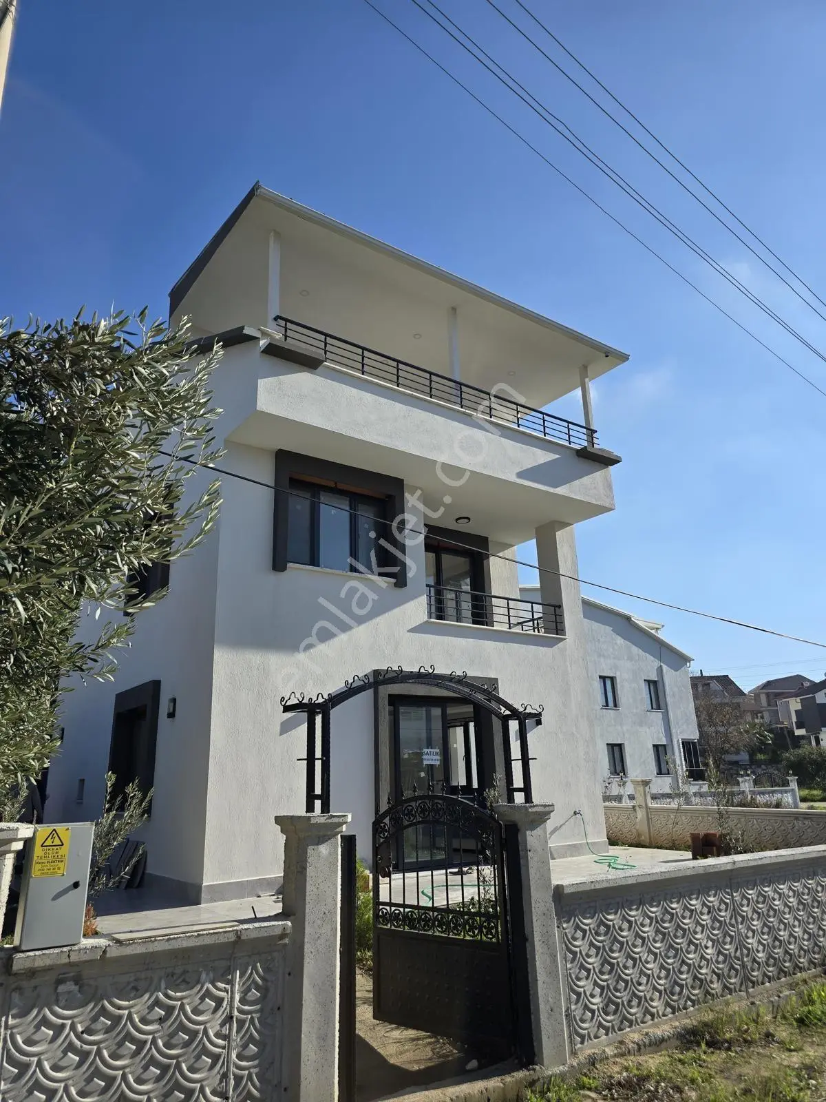 Tüm Müstakil Ayrı Mutfak 4+1 Villa - Görsel 2