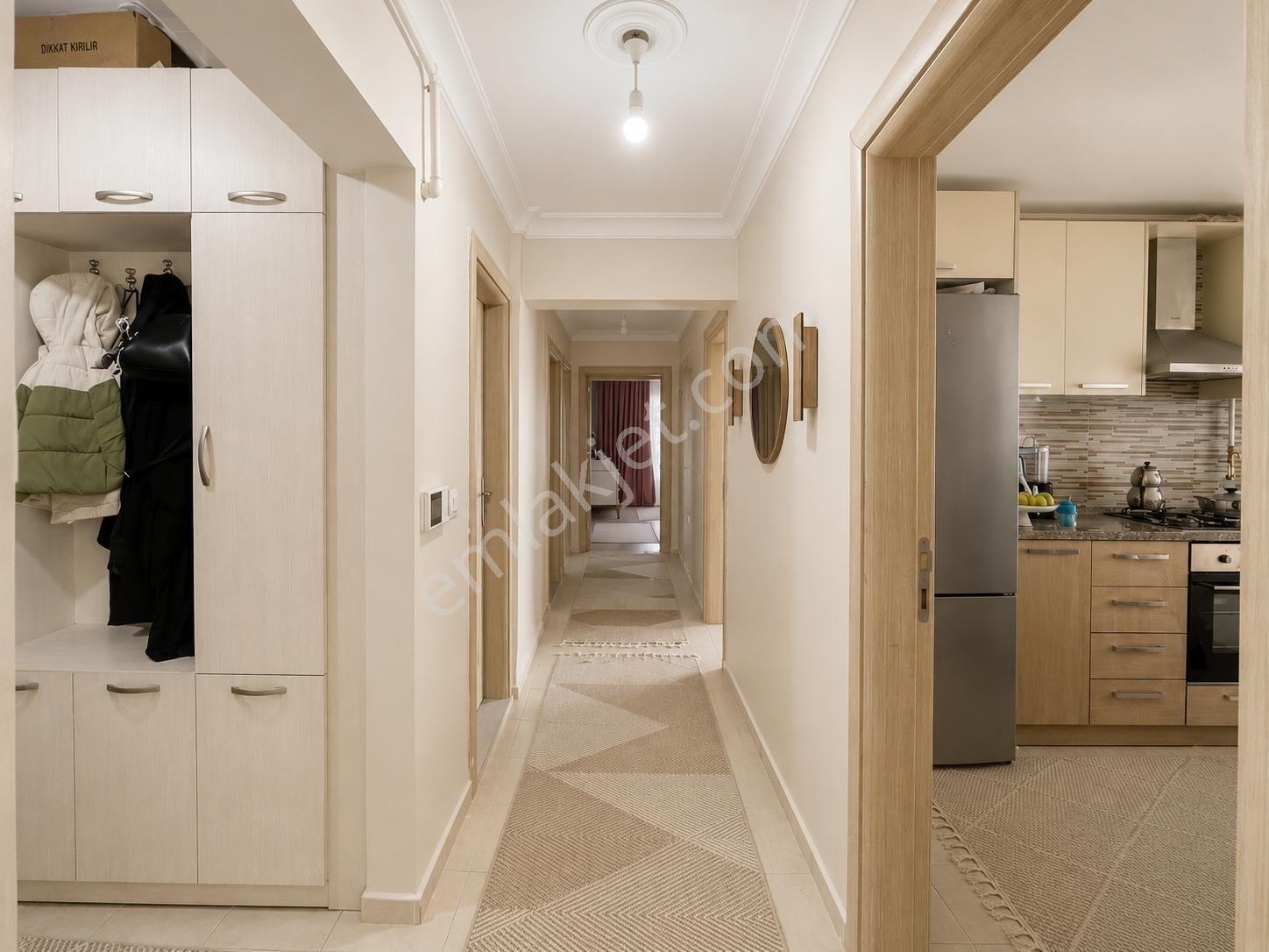 Güneştepe'de Havuzlu Site İçi 3+1 Geniş Daire - Görsel 15