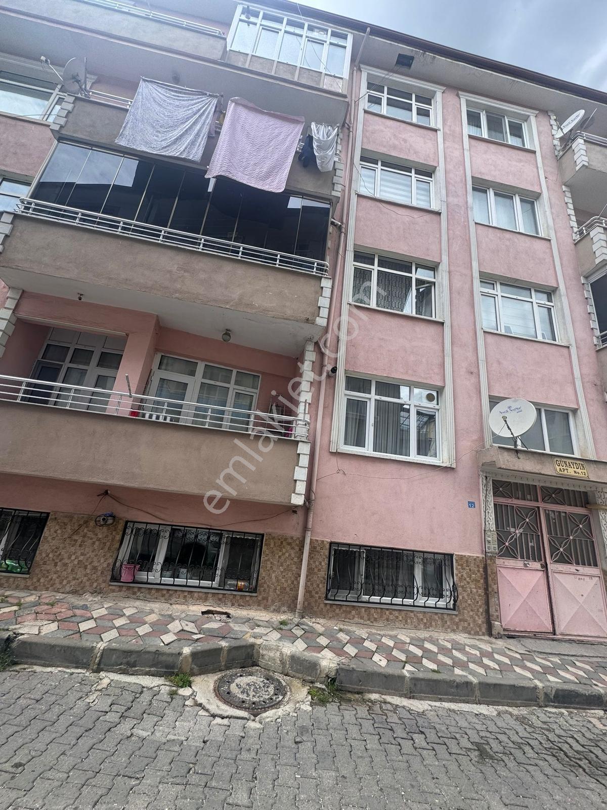 Tokat Belediyesi Yakınında 3 Cepheli 2 Balkonlu 2+1satılık Daire - Görsel 2