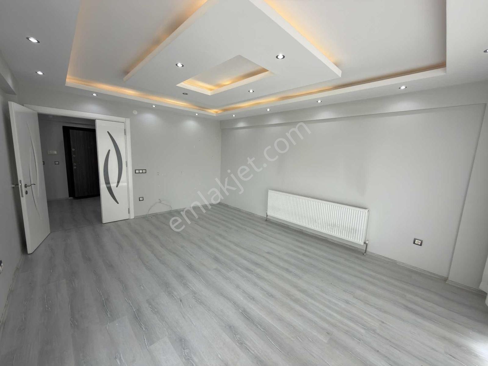 Muhtarım Emlaktan Site İçinde Havuz Manzaralı Daire. - Görsel 17