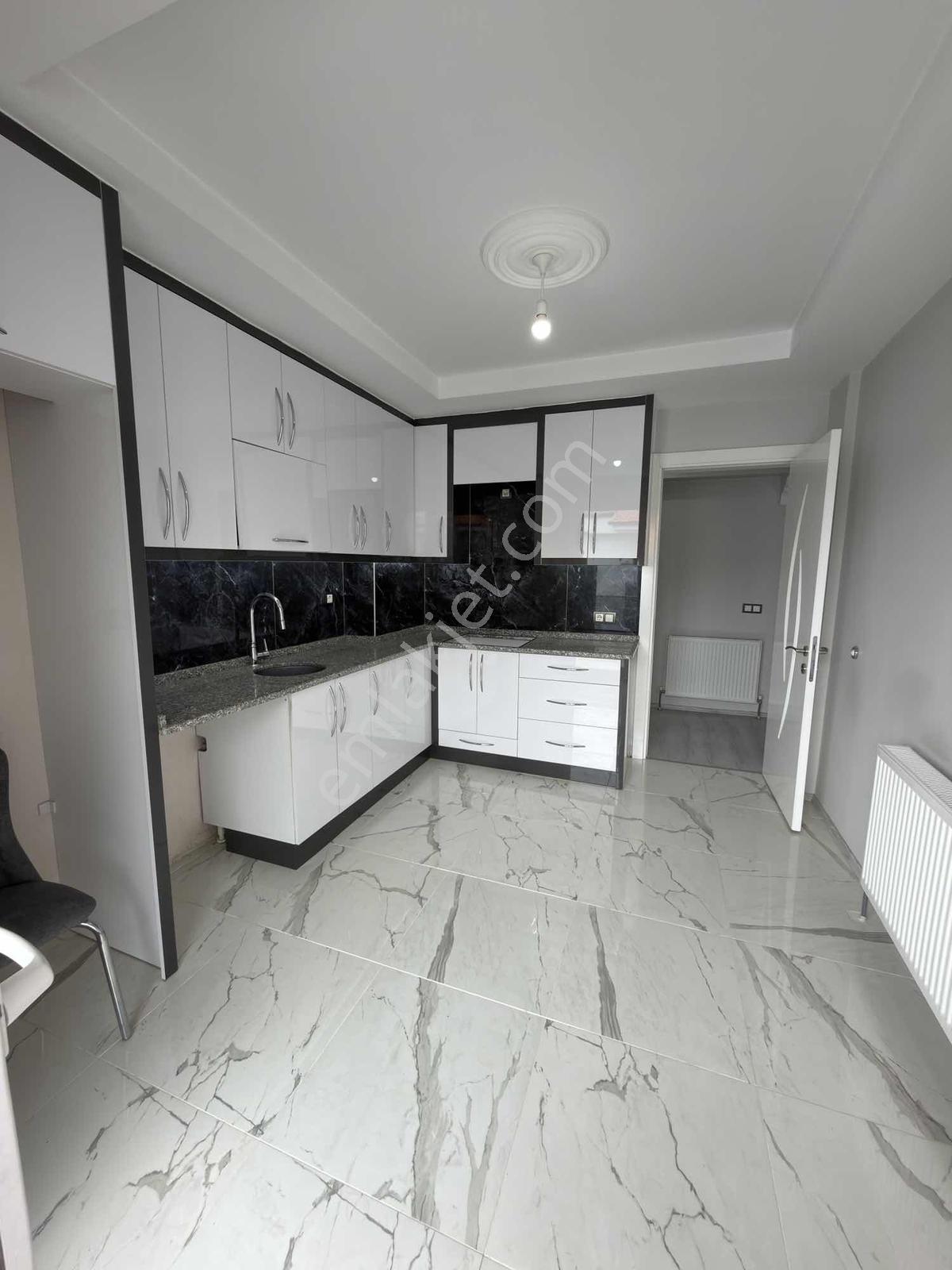 Muhtarım Emlaktan Site İçinde Havuz Manzaralı Daire. - Görsel 21