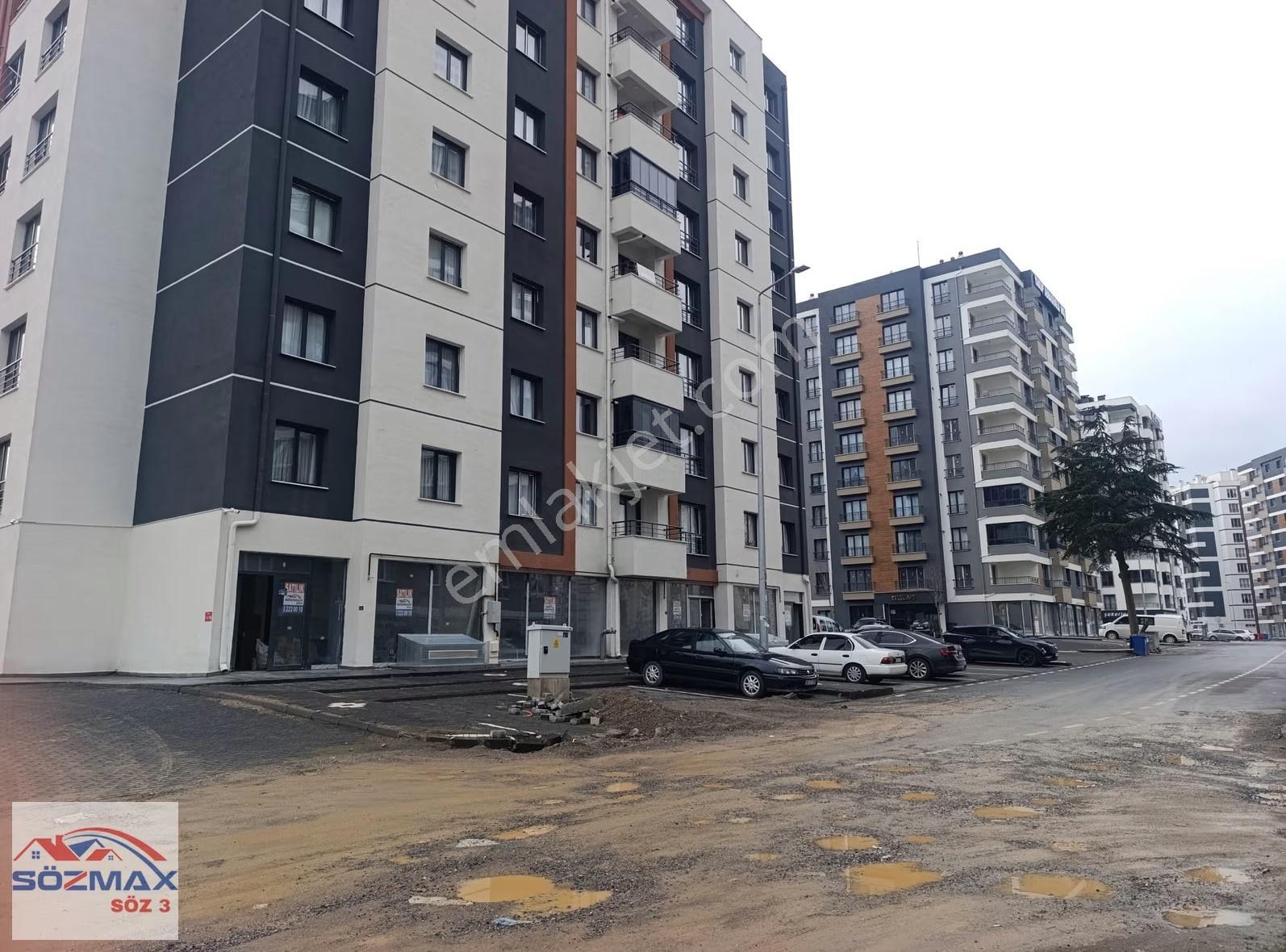 Küçük Ali'de Geniş Cepheli Hazır Sıfır Satılık Dükkan - Görsel 14
