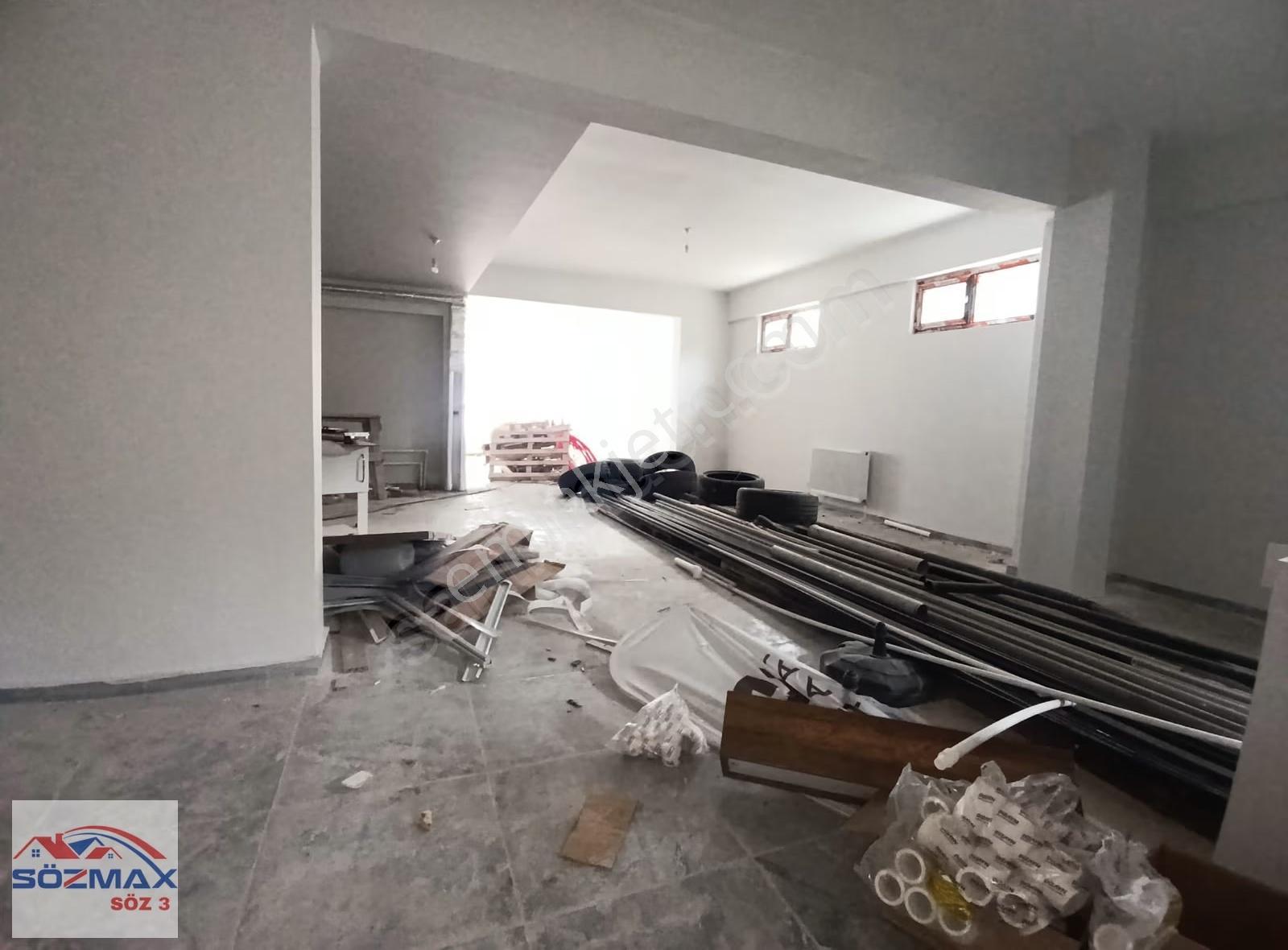 Küçük Ali'de Geniş Cepheli Satılık Dükkan - Görsel 13