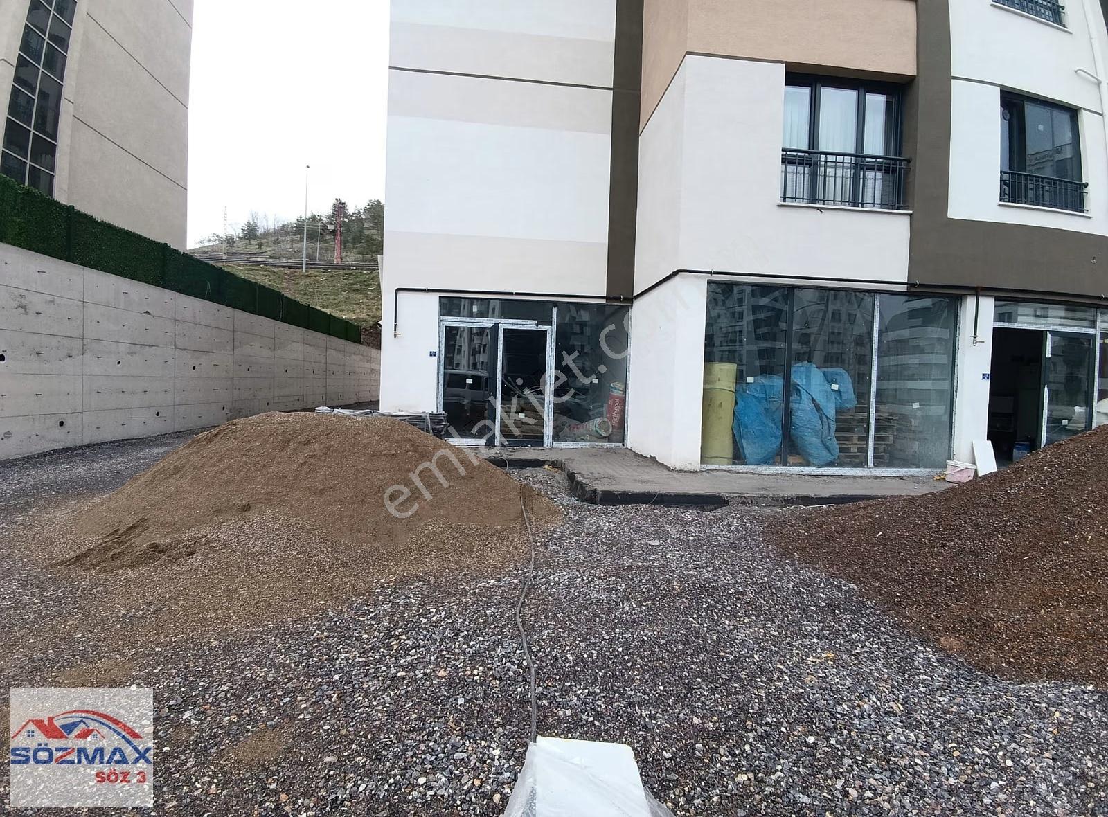 Küçük Ali'de Geniş Cepheli Satılık Dükkan - Görsel 12
