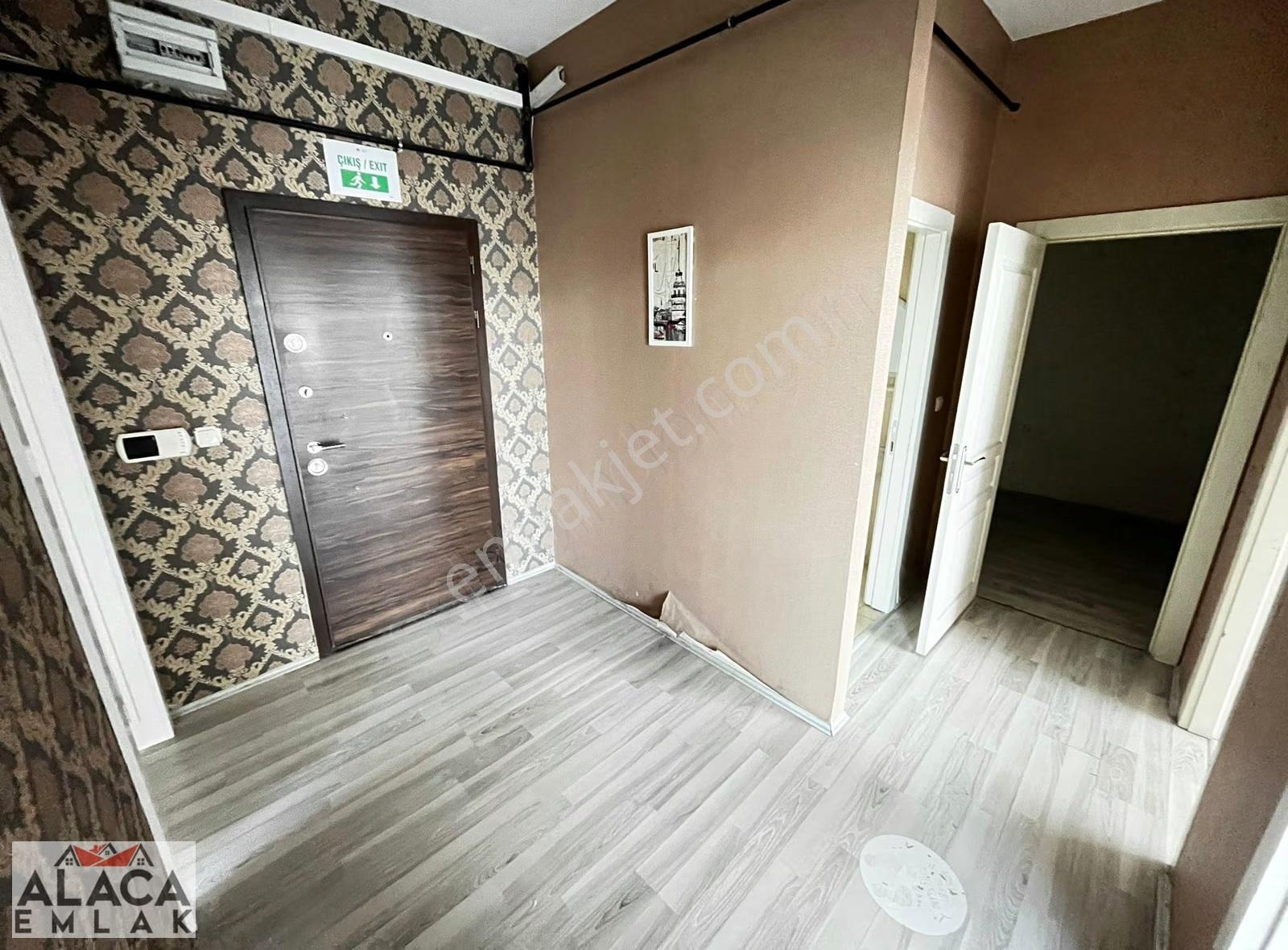 Hüseyingazi Göbek'de Cadde Üstü 2.katta Kiralık Ofis - Görsel 5