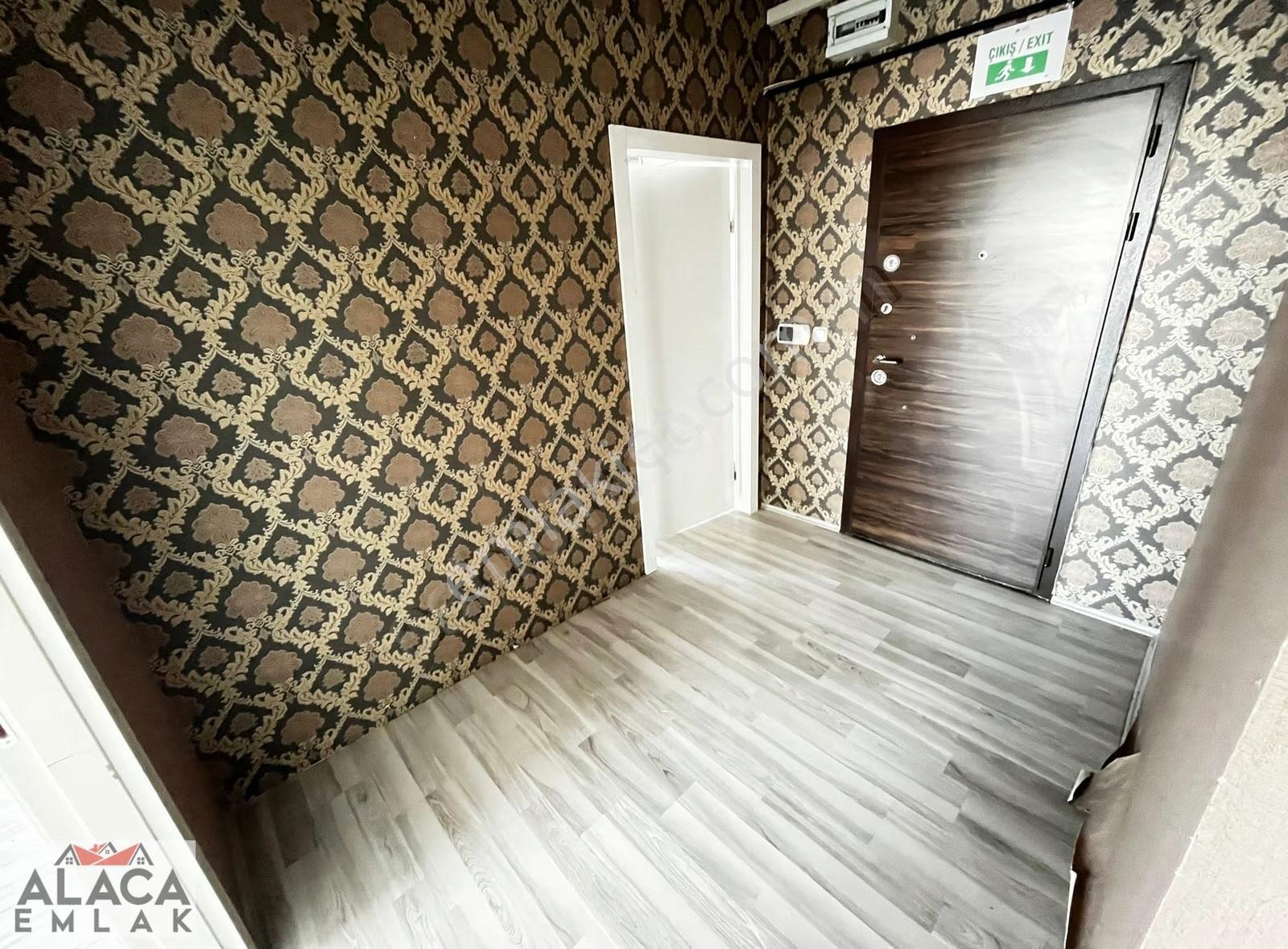 Hüseyingazi Göbek'de Cadde Üstü 2.katta Kiralık Ofis - Görsel 12