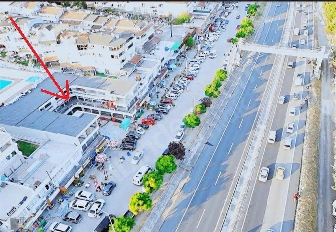 Haydar Emlaktan Yenicede Çarşı İçinde E-5 E Cepheli Yatırımlık Dükkan - Görsel 13