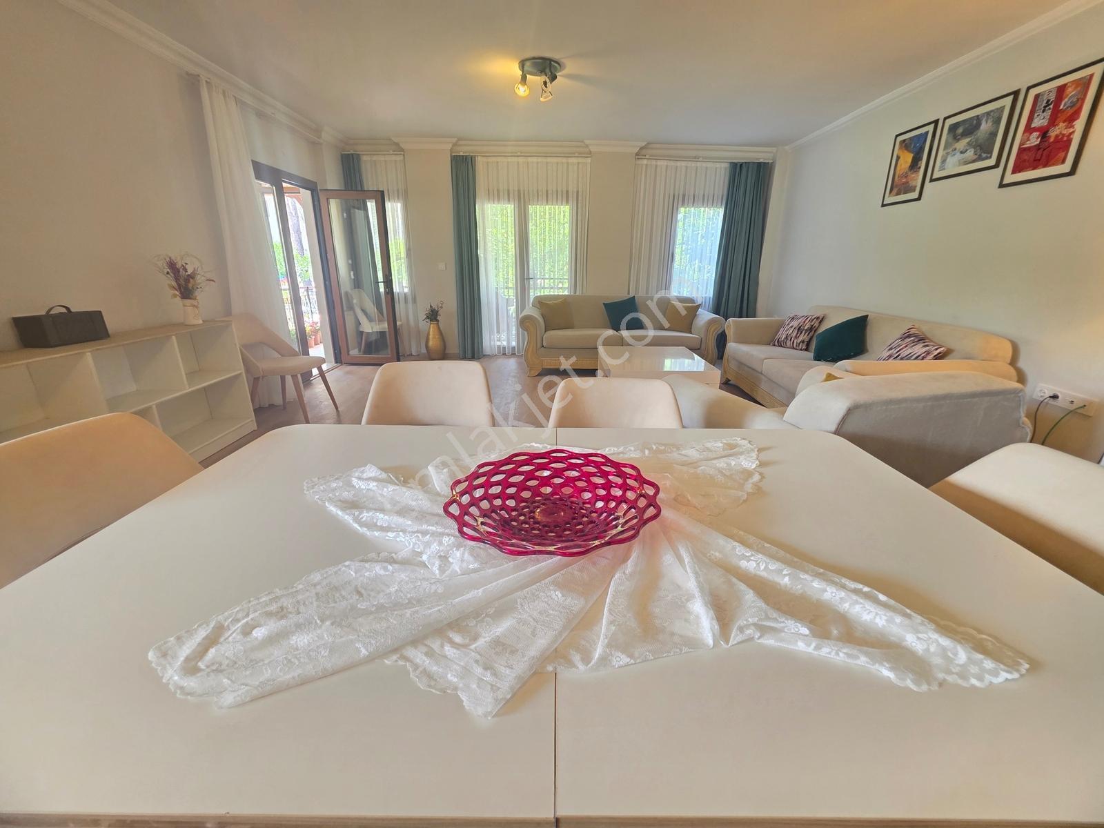 Muğla Marmaris İçmelerde Kiralık Eşyalı Müstakil Geniş 4+1 Villa - Görsel 34