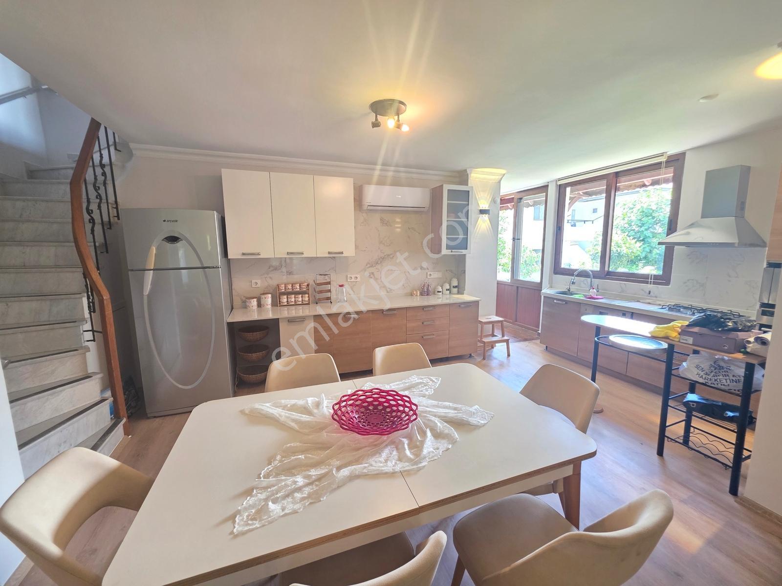 Muğla Marmaris İçmelerde Kiralık Eşyalı Müstakil Geniş 4+1 Villa - Görsel 27
