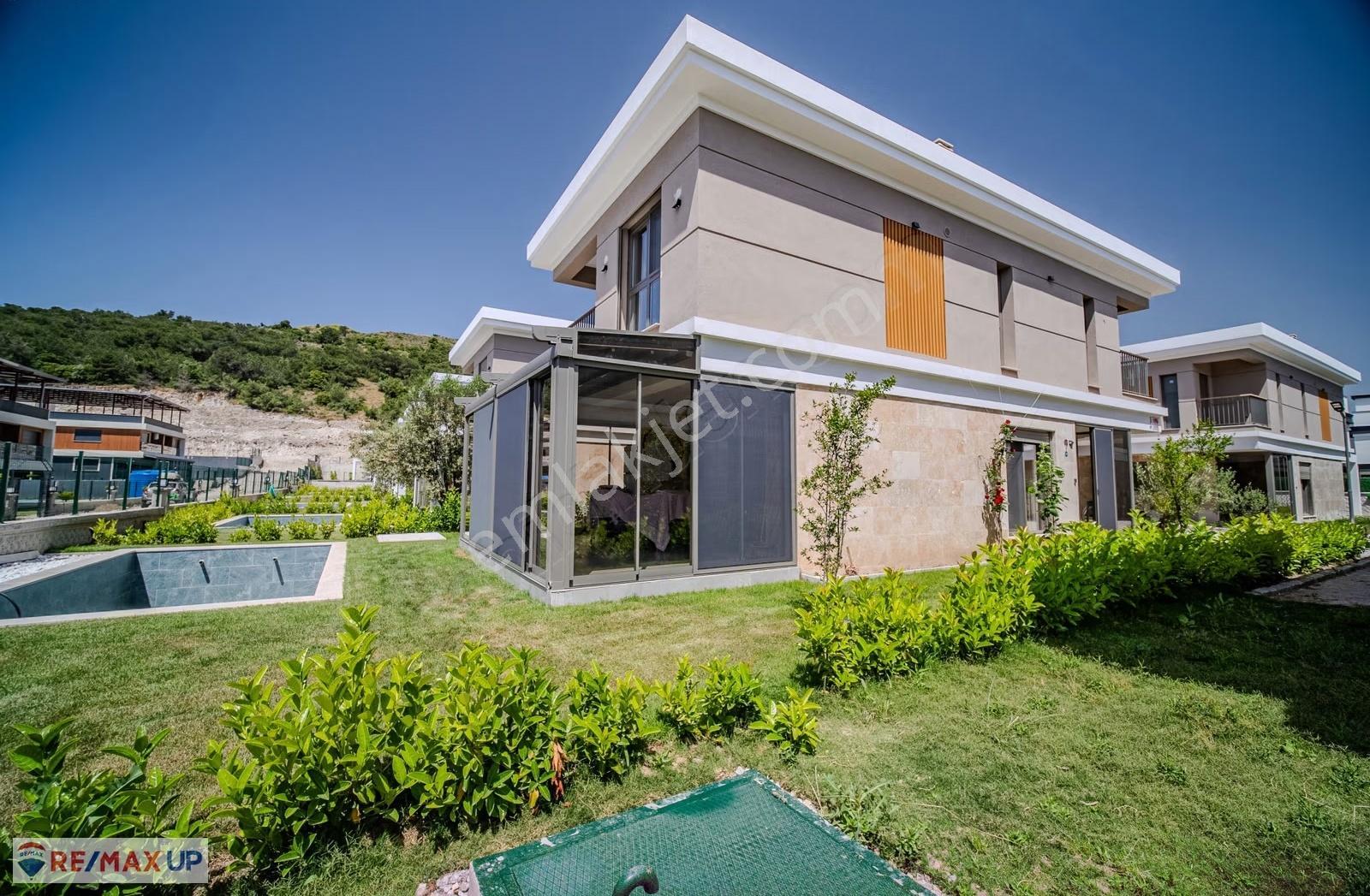 Dikili Çandarlı Mahallesinde 3+1 Satılık Lüks Villa - Görsel 32