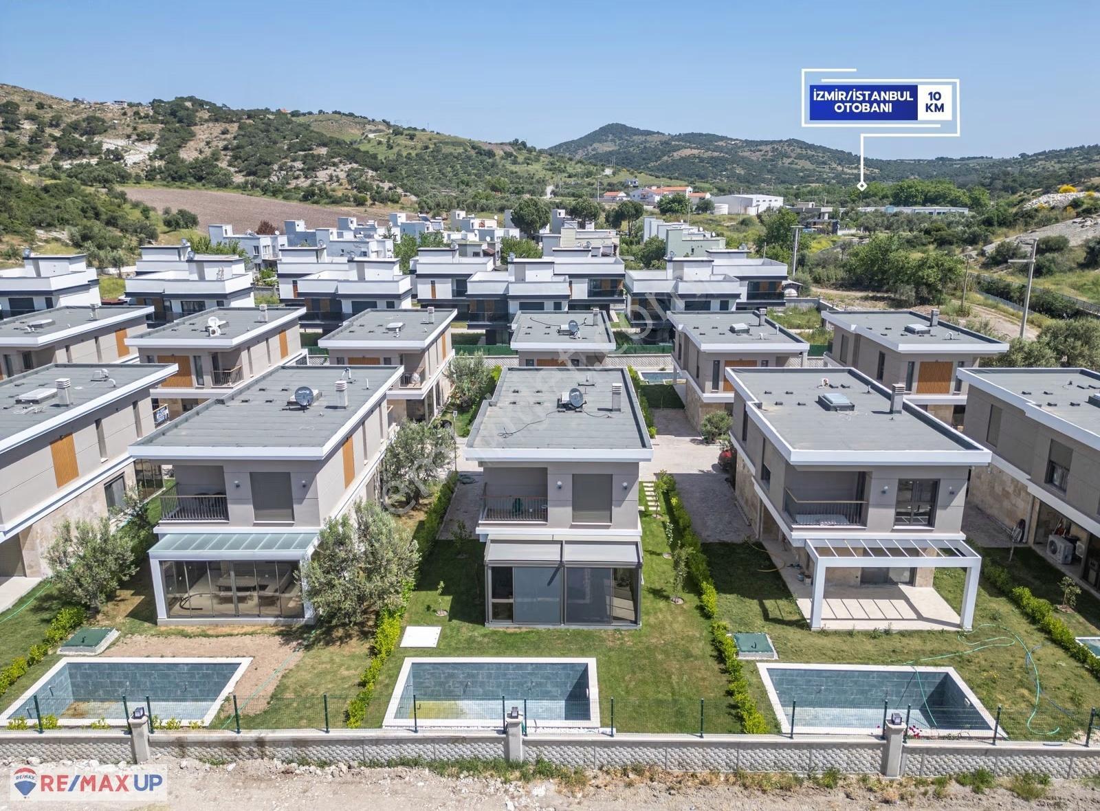 Dikili Çandarlı Mahallesinde 3+1 Satılık Lüks Villa - Görsel 14
