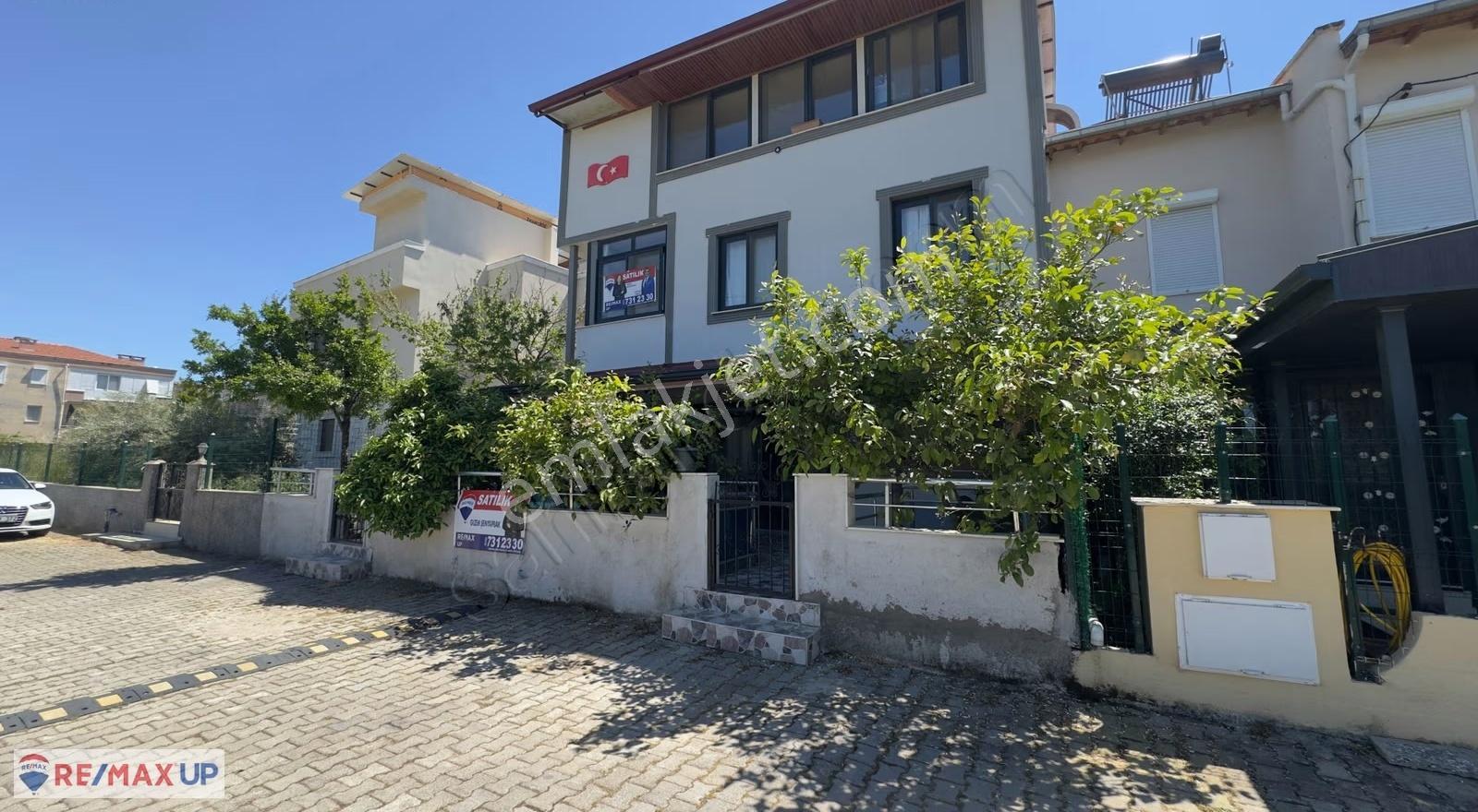 Ürkmez Plajına 300 M2 Tribleks Kiralık Yazlık/müstakil - Görsel 12