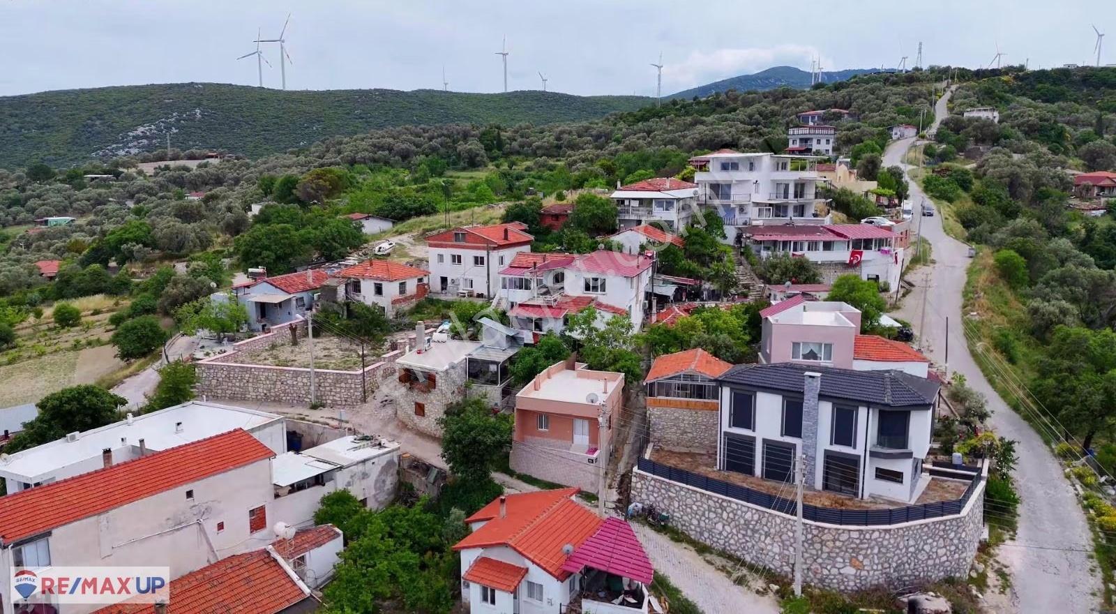 Karaburun Eğlenhoca'da Deniz Manzaralı Köy Evi - Görsel 16