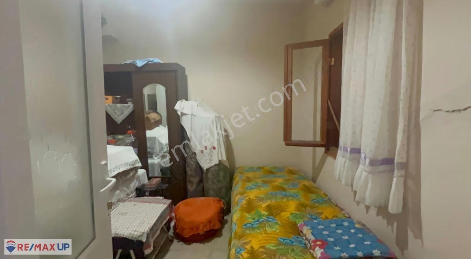 Karaburun Eğlenhoca'da Deniz Manzaralı Köy Evi - Görsel 5