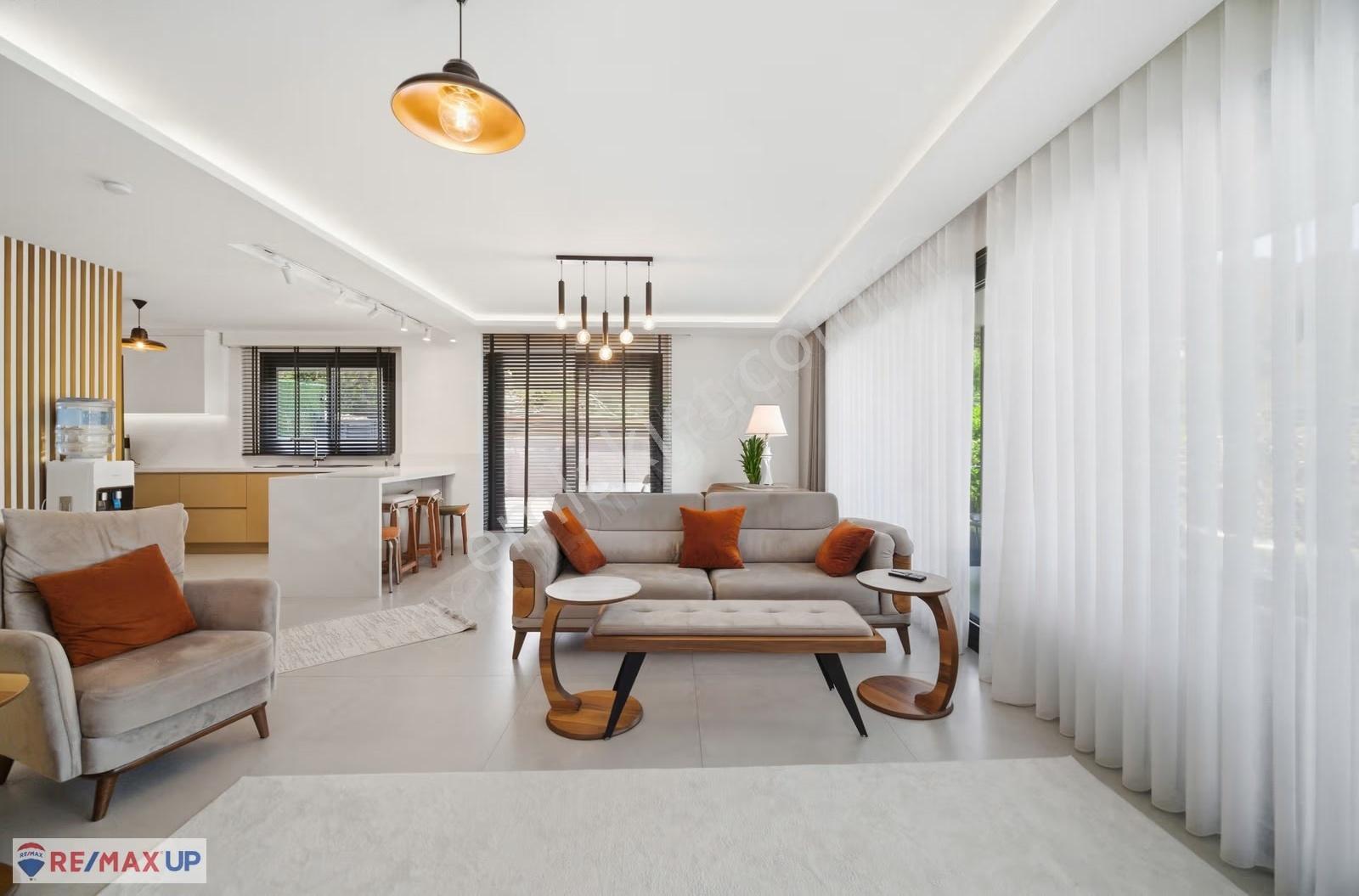 Urla Denizli Mahallesinde 5+1 Müstakil Havuzlu Satılık Villa - Görsel 11