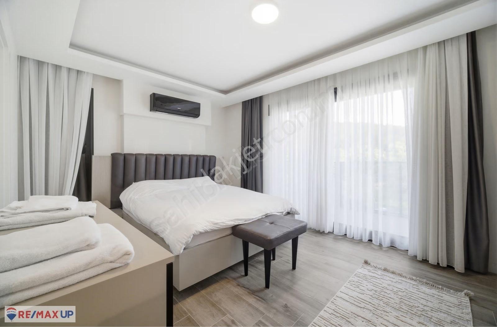 Urla Denizli Mahallesinde 5+1 Müstakil Havuzlu Satılık Villa - Görsel 9