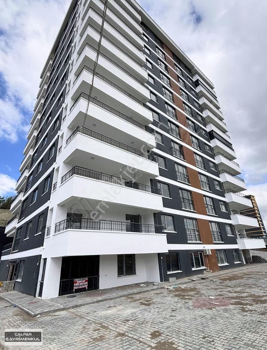 Kıbrısköy Mah Site İçinde 9.kat Giyinme Odalı 3+1 Satılık Daire