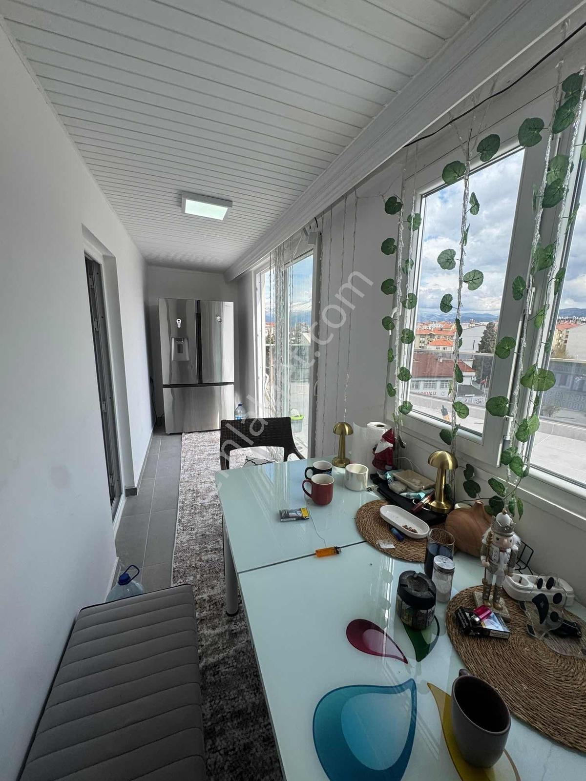 Bağlar Mahallesinde 4+1 Full Tadilatlı, Geniş Ve Hesaplı Daire - Görsel 14