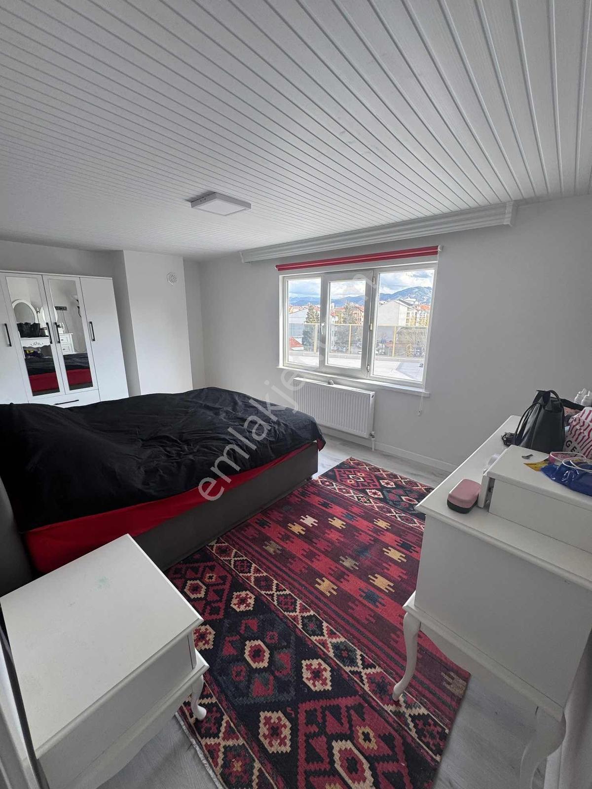 Bağlar Mahallesinde 4+1 Full Tadilatlı, Geniş Ve Hesaplı Daire - Görsel 6