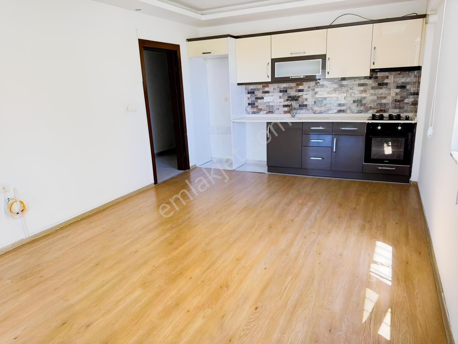 Didim Efeler Mahallesinde Kiralık 2+1 Açık Mutfak Daire - Görsel 13