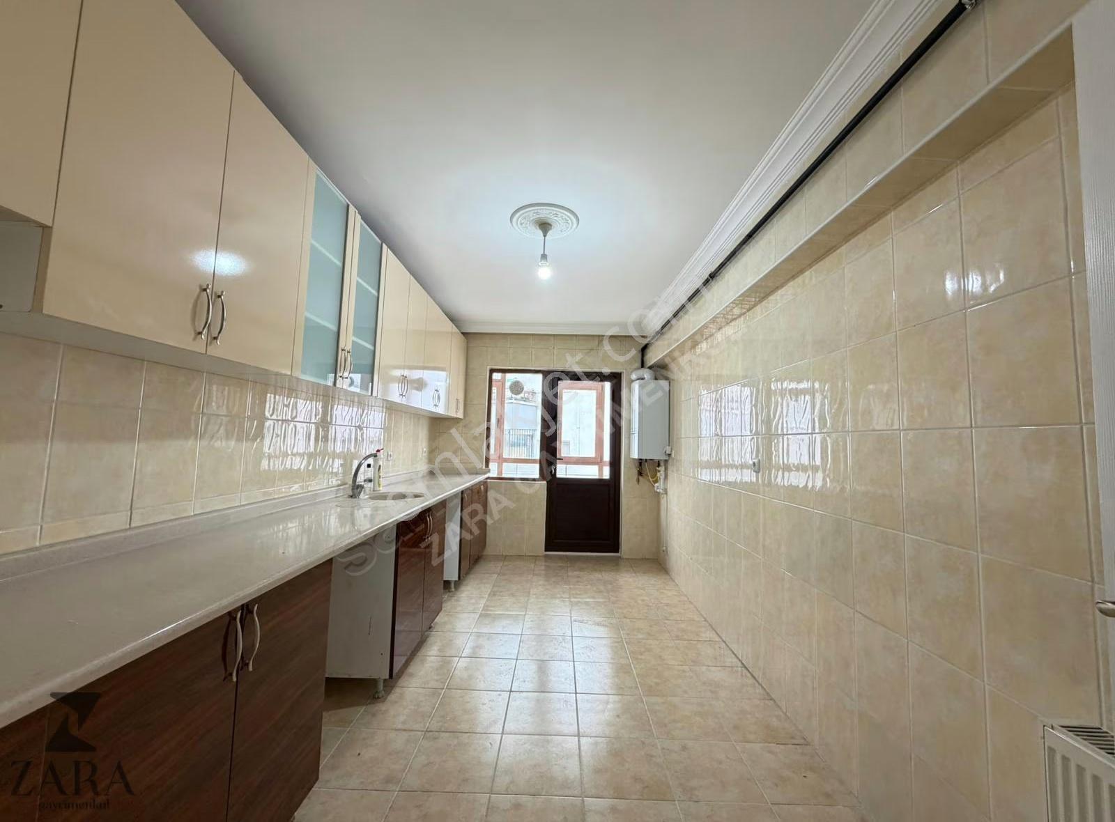 ▄zara▄cengizhan Mh Ege Millet Bahçesi Yanı Katta 120m² 3+1 Daire - Görsel 26