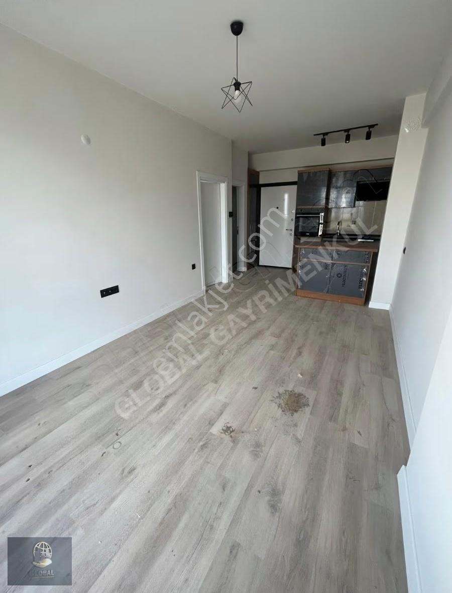 Corlu Hatıp Mahallesın'de Uysal Glorıa Projesınde 1+1 Satılık - Görsel 10