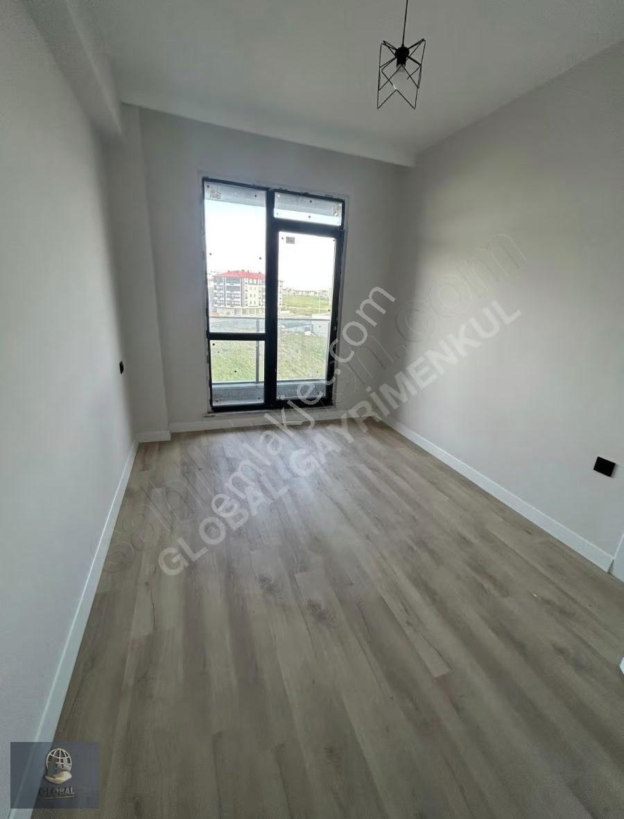 Corlu Hatıp Mahallesın'de Uysal Glorıa Projesınde 1+1 Satılık - Görsel 12