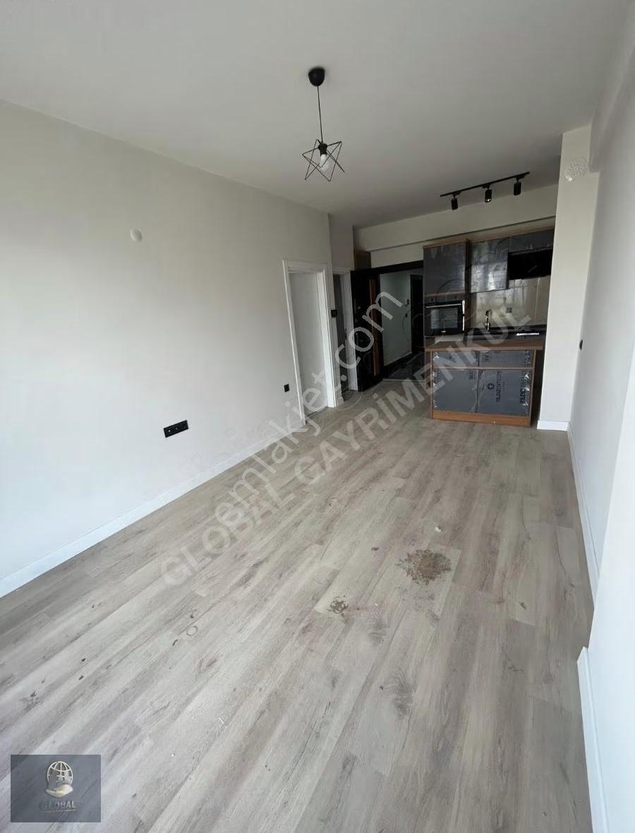 Corlu Hatıp Mahallesın'de Uysal Glorıa Projesınde 1+1 Satılık - Görsel 9