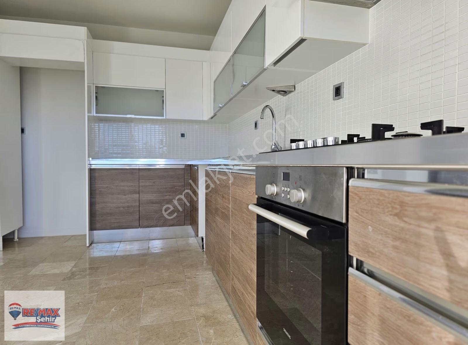 Yalova Remax Şehir'den Sakura Park'ta Satılık Lüks Villa - Görsel 12