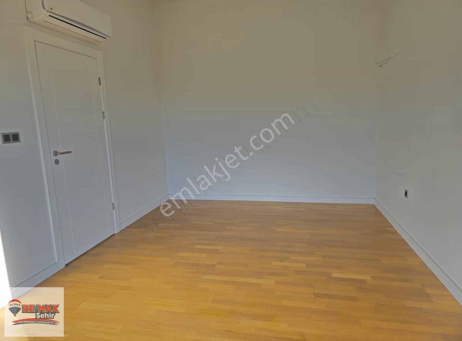Yalova Remax Şehir'den Sakura Park'ta Satılık Lüks Villa - Görsel 10