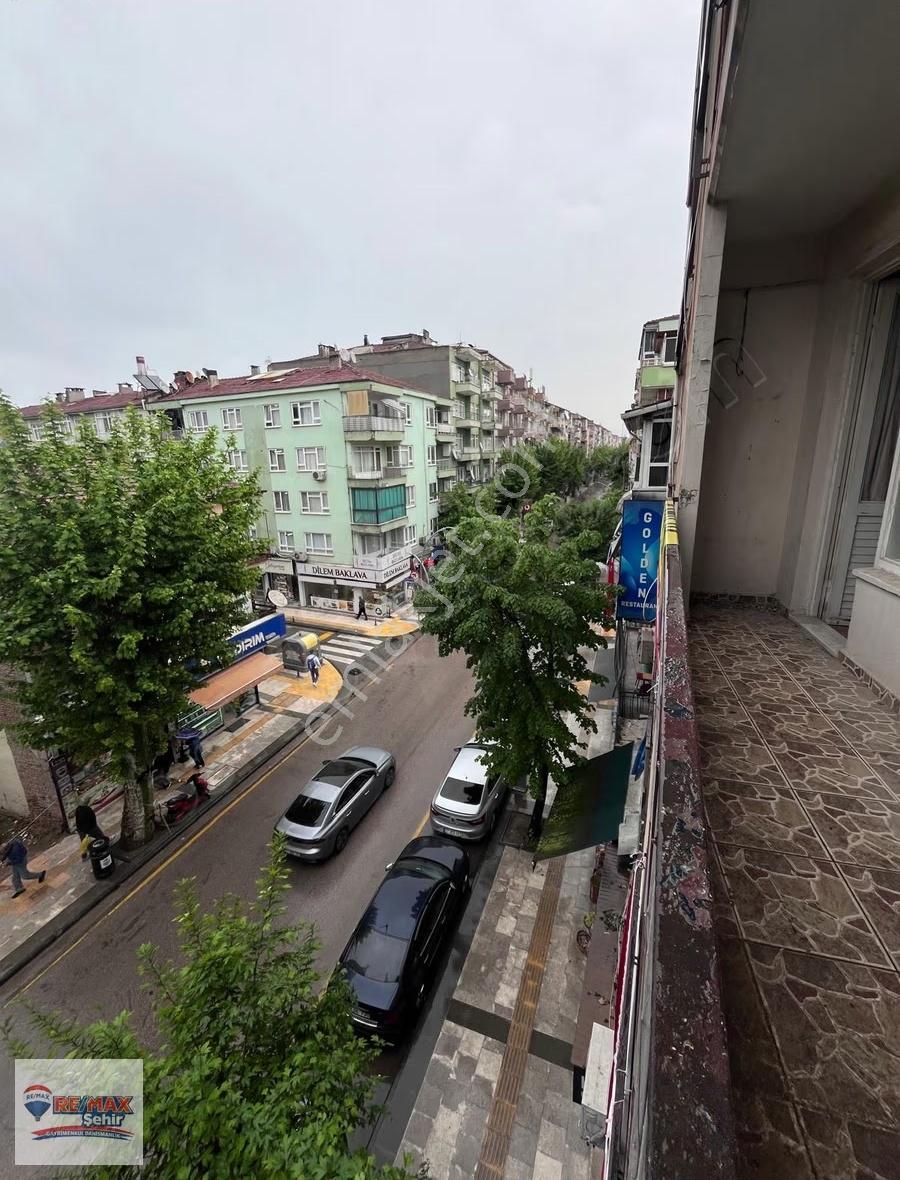 Re/max Şehir Yalova'dan Merkezde Satılık 3+1 Daire - Görsel 2