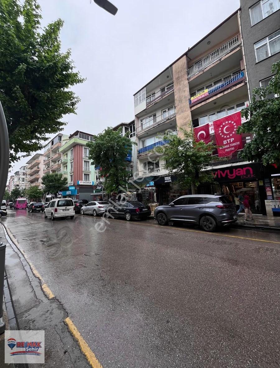 Re/max Şehir Yalova'dan Merkezde Satılık 3+1 Daire - Görsel 5