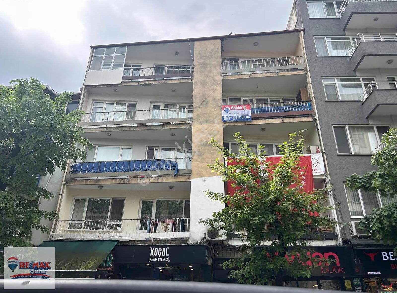 Re/max Şehir Yalova'dan Merkezde Satılık 3+1 Daire