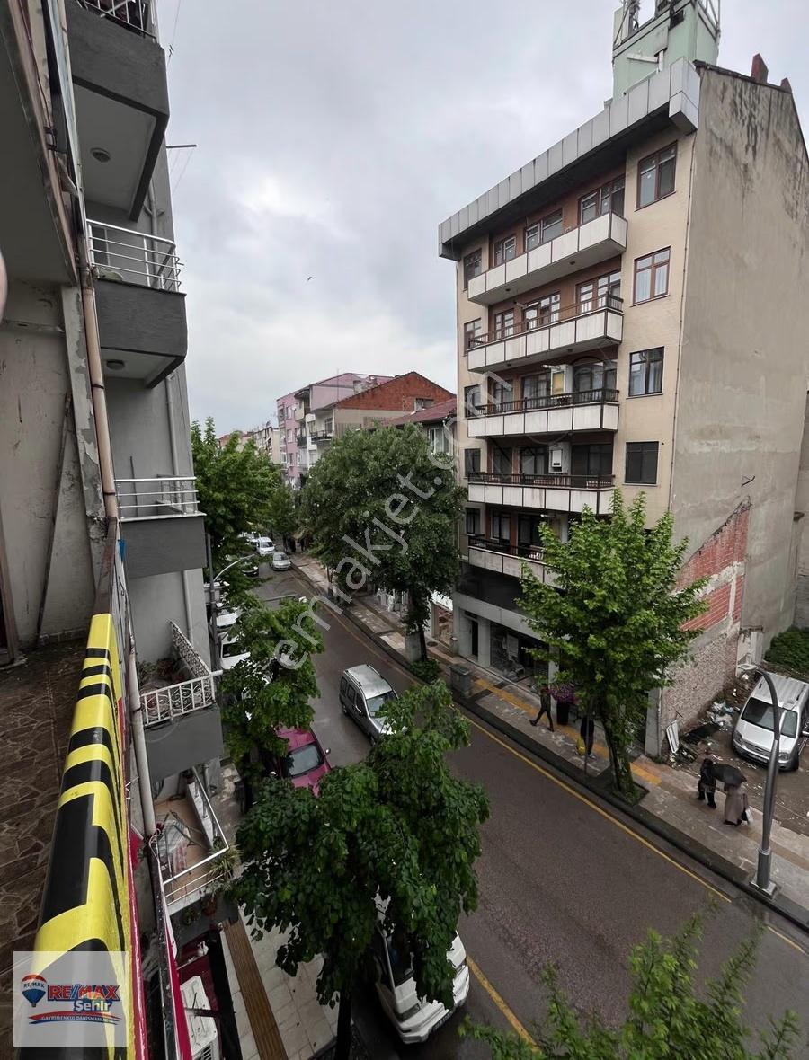 Re/max Şehir Yalova'dan Merkezde Satılık 3+1 Daire - Görsel 9