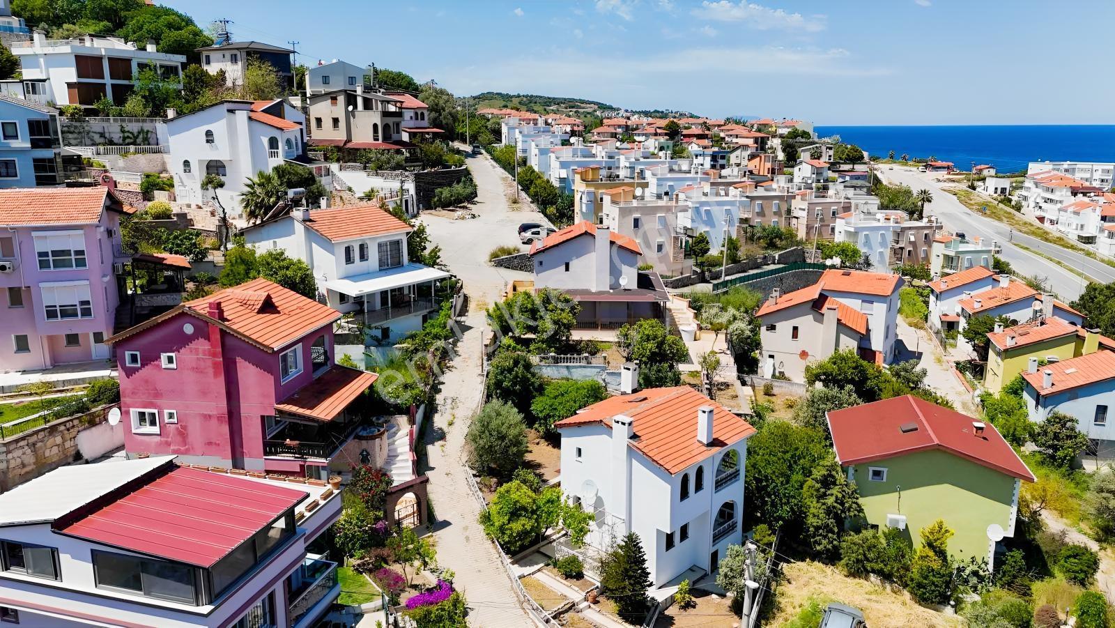 Foçada Satılık Villa Denize Plaja 300 Mt Anayola 200 Mt - Görsel 16