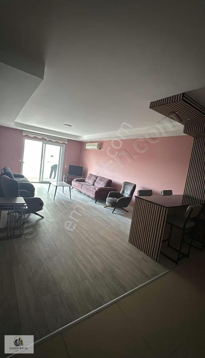 Eşyalı 34. Cadde Üstü Geniş Balkonlu Site Ansansörlü Havuzlu - Görsel 14