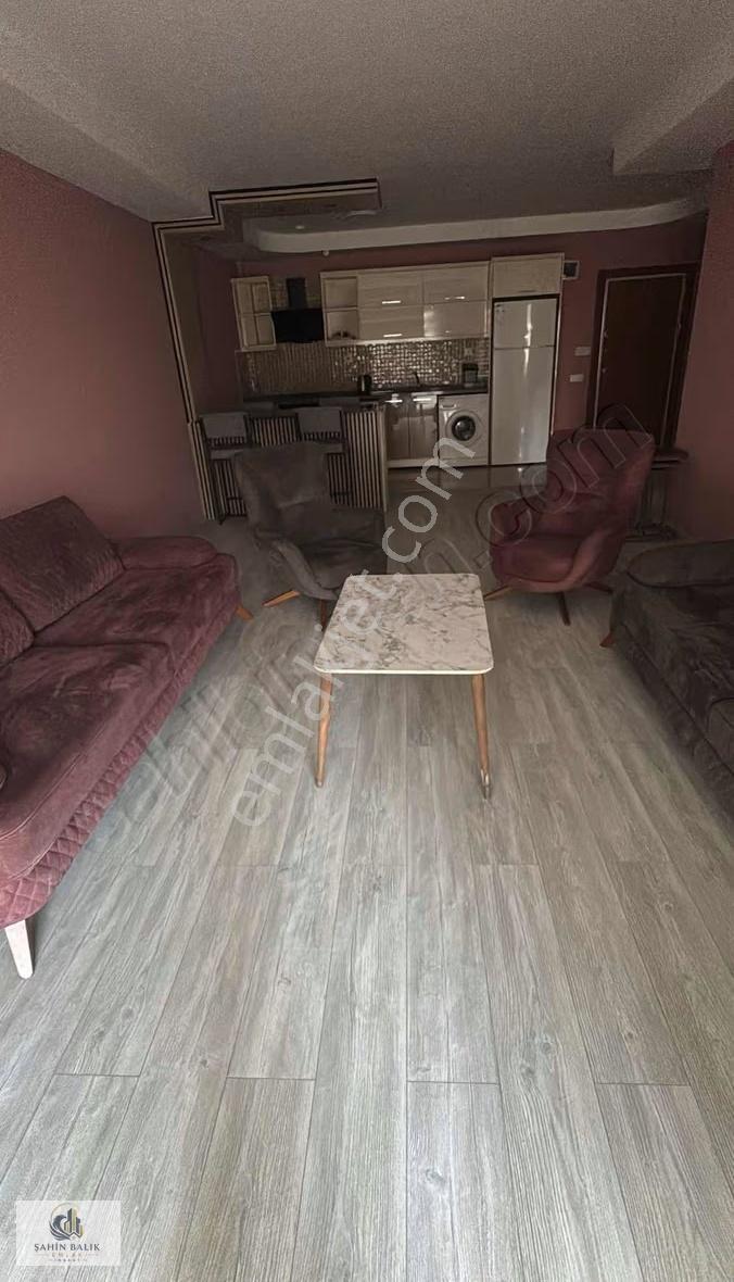 Eşyalı 34. Cadde Üstü Geniş Balkonlu Site Ansansörlü Havuzlu - Görsel 8