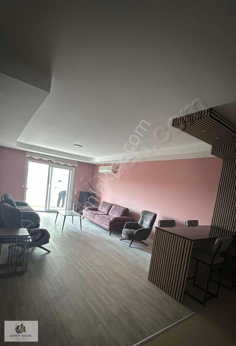 Eşyalı 34. Cadde Üstü Geniş Balkonlu Site Ansansörlü Havuzlu - Görsel 3