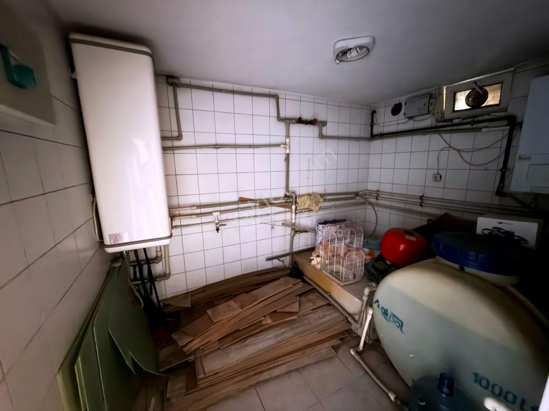 Tuzla Sahil 300m2 Bahçeli Havuzlu Şömineli Triplex Satılık Villa - Görsel 13