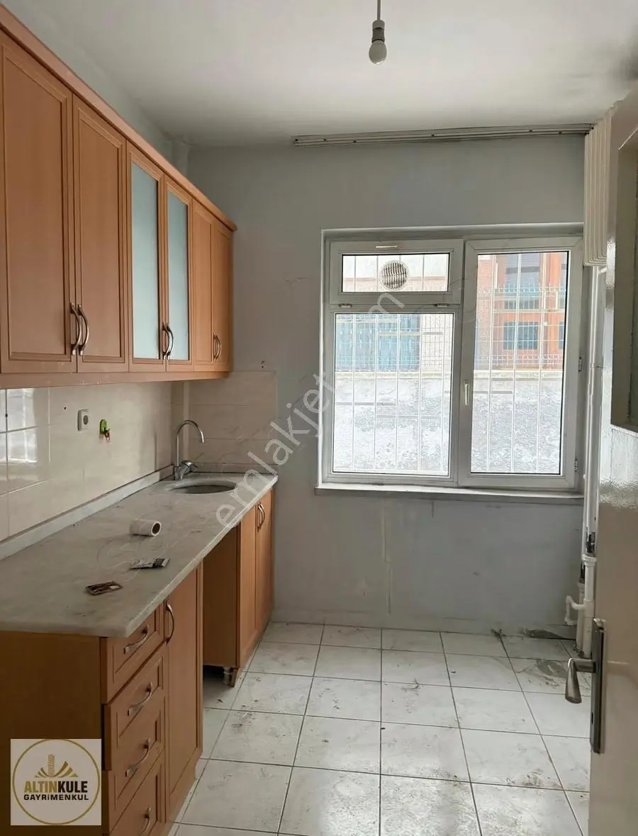 Altınkule'den Yeşilyurt Sokakta Kiralık 3+1 Daire - Görsel 2