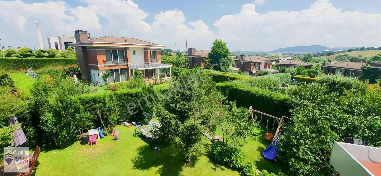 Park Vıllede Tam İzole Yaşam Sunan Yenılenmış Lüks Villa - Görsel 28