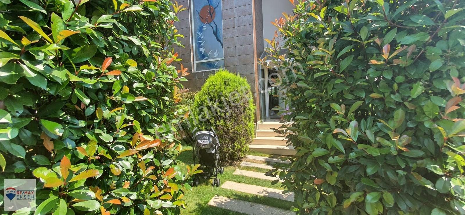 Park Vıllede Tam İzole Yaşam Sunan Yenılenmış Lüks Villa - Görsel 30