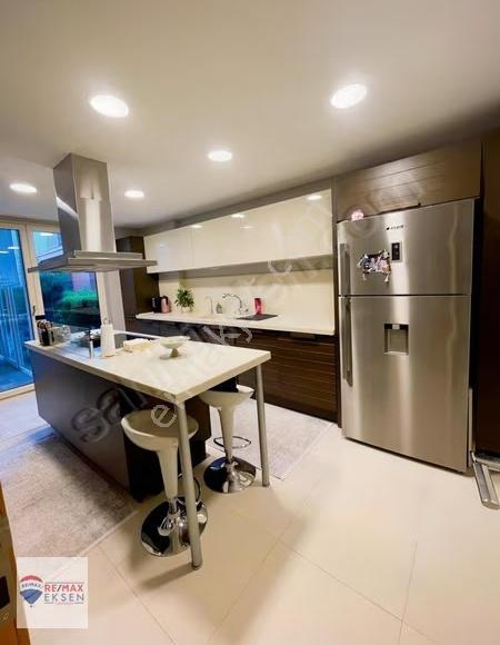 Park Vıllede Tam İzole Yaşam Sunan Yenılenmış Lüks Villa - Görsel 18