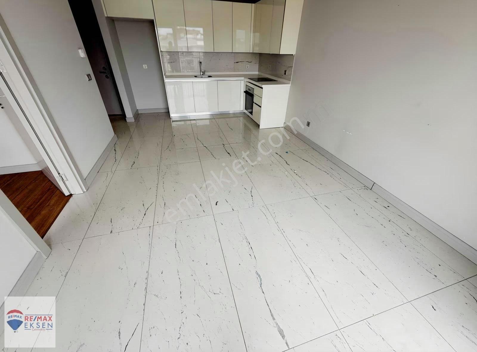 Elif Bayarslan Dan Sinpaş Metrolife Sitesi Yol Cephe 1+1 Kiralık - Görsel 6