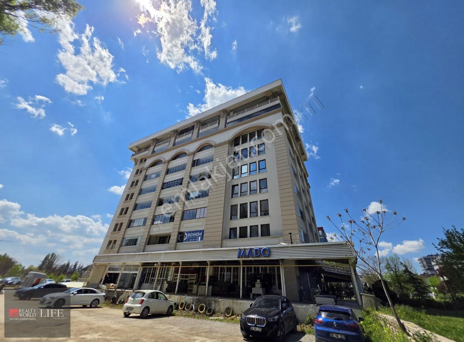 Rw Lıfe// İsmetönünü Bulvarıda Ay Palasta Kiralık 1+1 Daire - Görsel 19