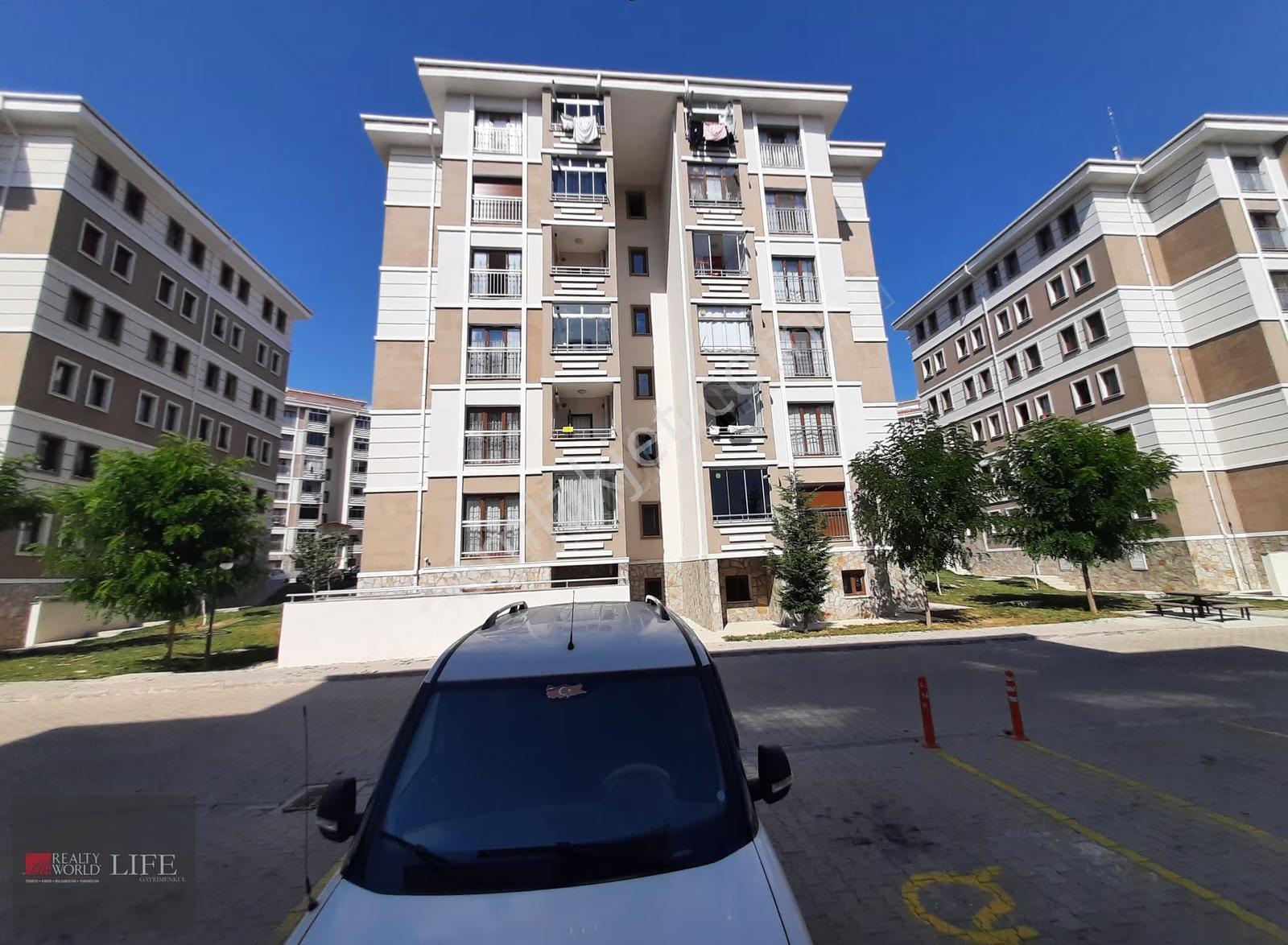 Rw Lıfe Yaşamkent Mh Toki Konutlarında Kiralık Ara Kat 2+1 Daire