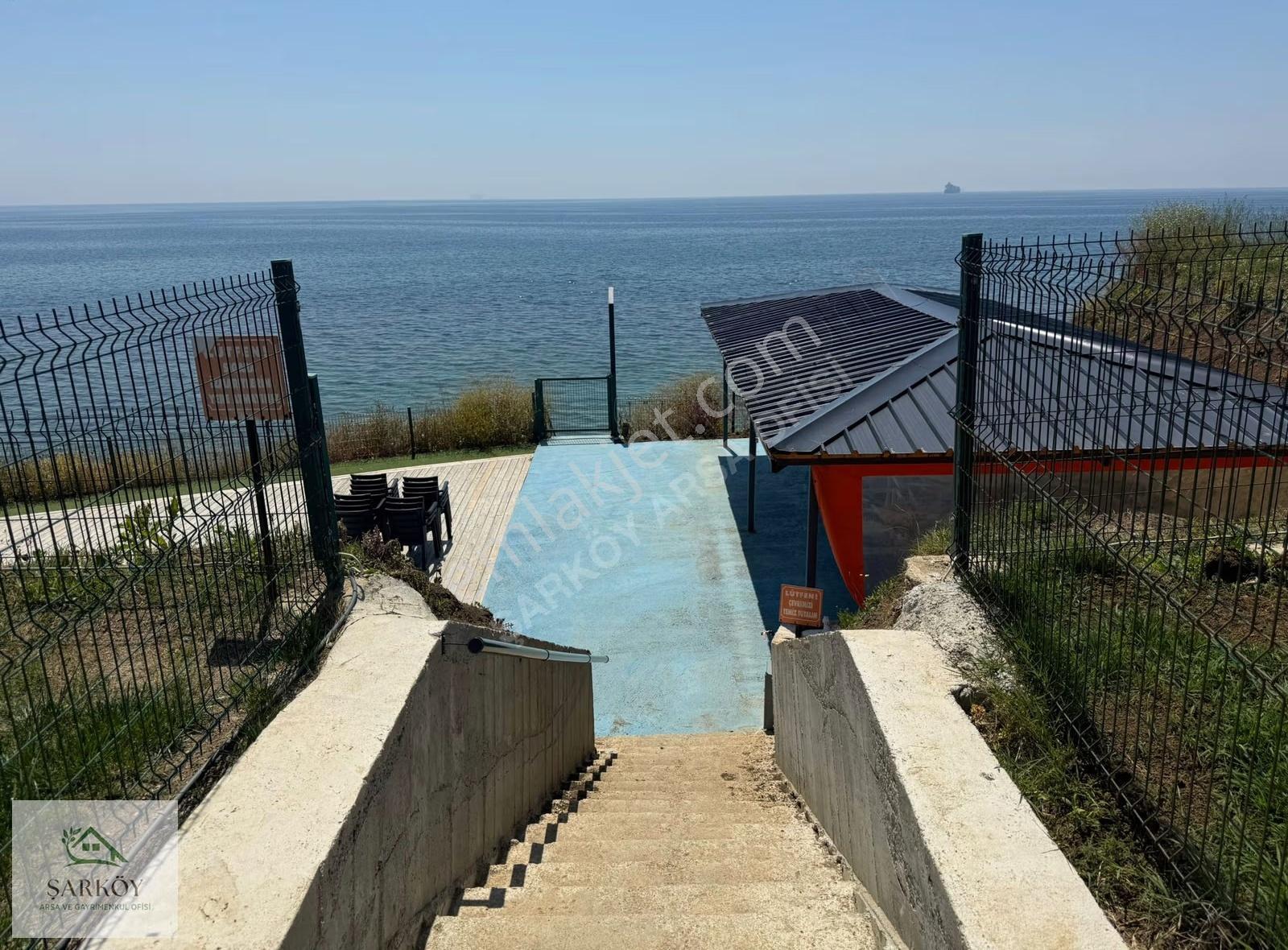 Bahçelievler Mh Denize Sıfır Site İçerisinde Kiralık 4+1 Villa - Görsel 24