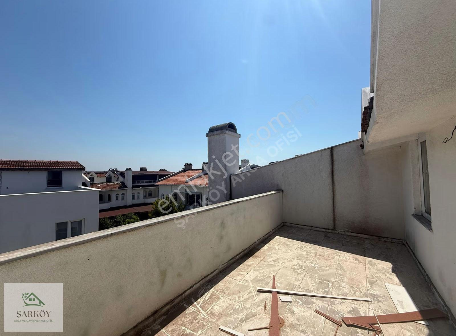 Bahçelievler Mh Denize Sıfır Site İçerisinde Kiralık 4+1 Villa - Görsel 14