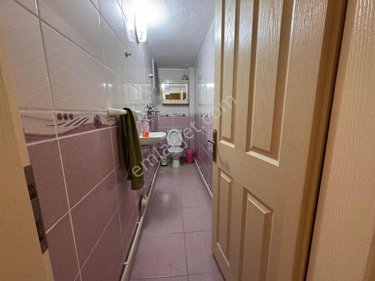 Buca Menderes Mahallesı Full Eşyalı 3+1 Kıralık Daıre - Görsel 23